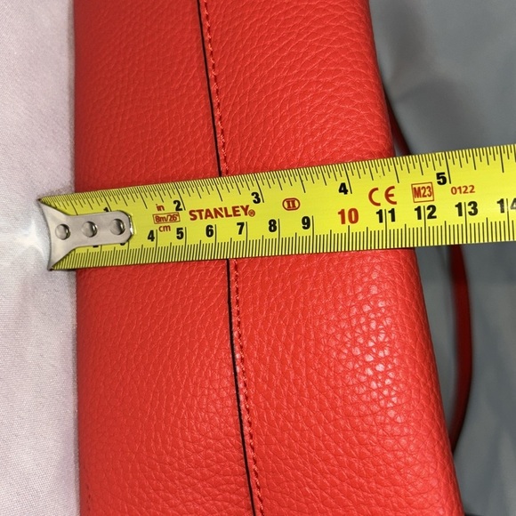 Guess Los Angeles PVC Shoulder Bag - Picture 16 of 16